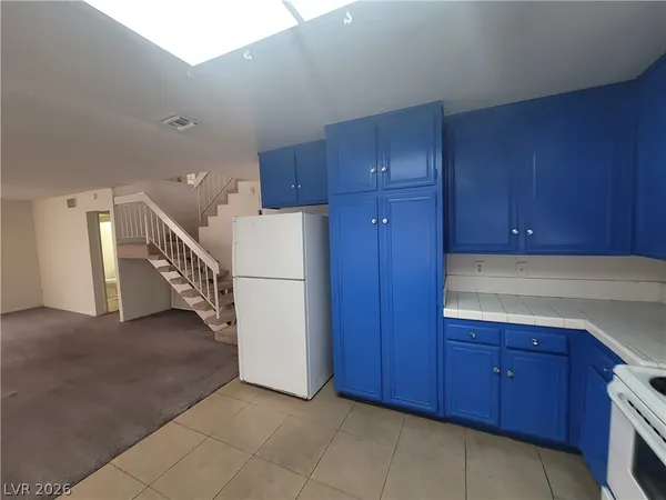 $2,300 | 4760 Woodridge Road, Las Vegas, NV 89121
