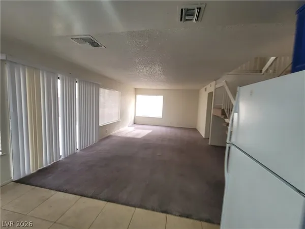 $2,300 | 4760 Woodridge Road, Las Vegas, NV 89121