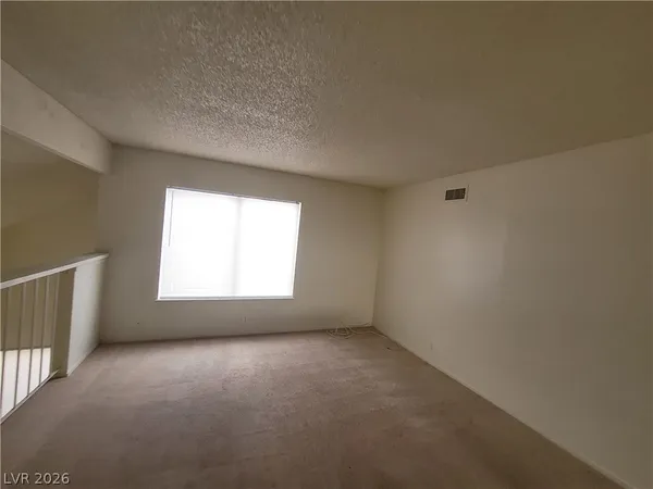 $2,300 | 4760 Woodridge Road, Las Vegas, NV 89121