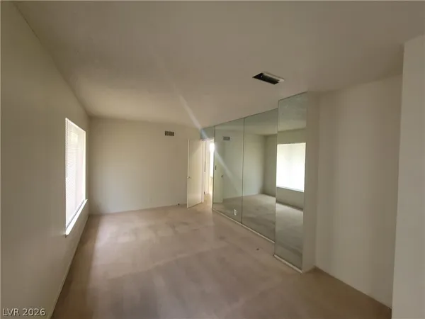 $2,300 | 4760 Woodridge Road, Las Vegas, NV 89121