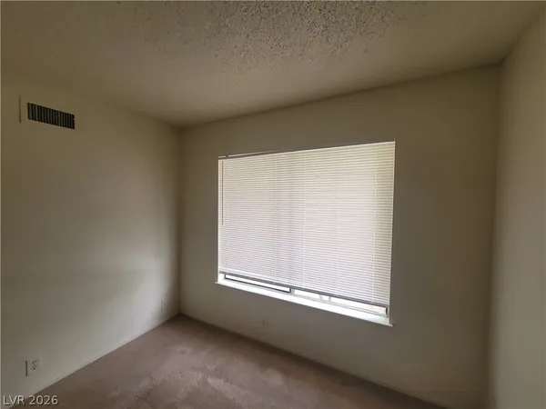 $2,300 | 4760 Woodridge Road, Las Vegas, NV 89121