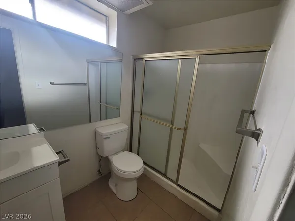 $2,300 | 4760 Woodridge Road, Las Vegas, NV 89121