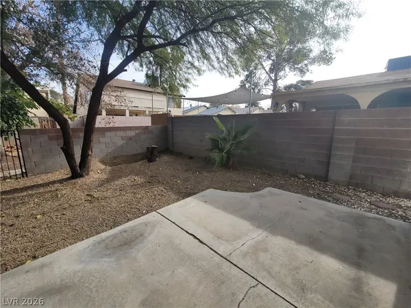 $2,300 | 4760 Woodridge Road, Las Vegas, NV 89121