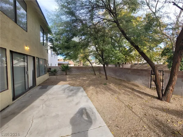 $2,300 | 4760 Woodridge Road, Las Vegas, NV 89121