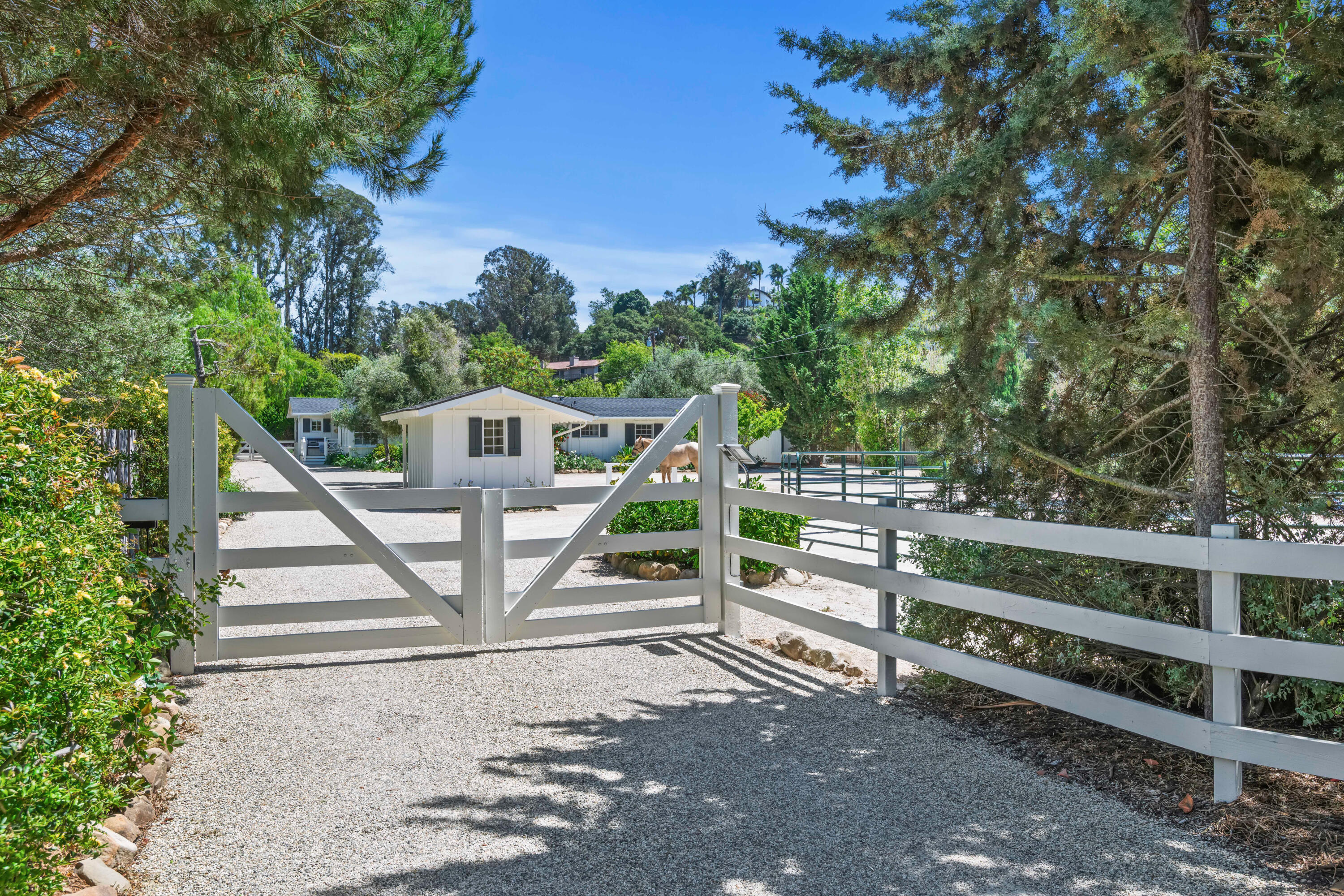 360 Arboleda Road Santa Barbara, CA 93110 - Photo 2 of 33 Gated Entrance