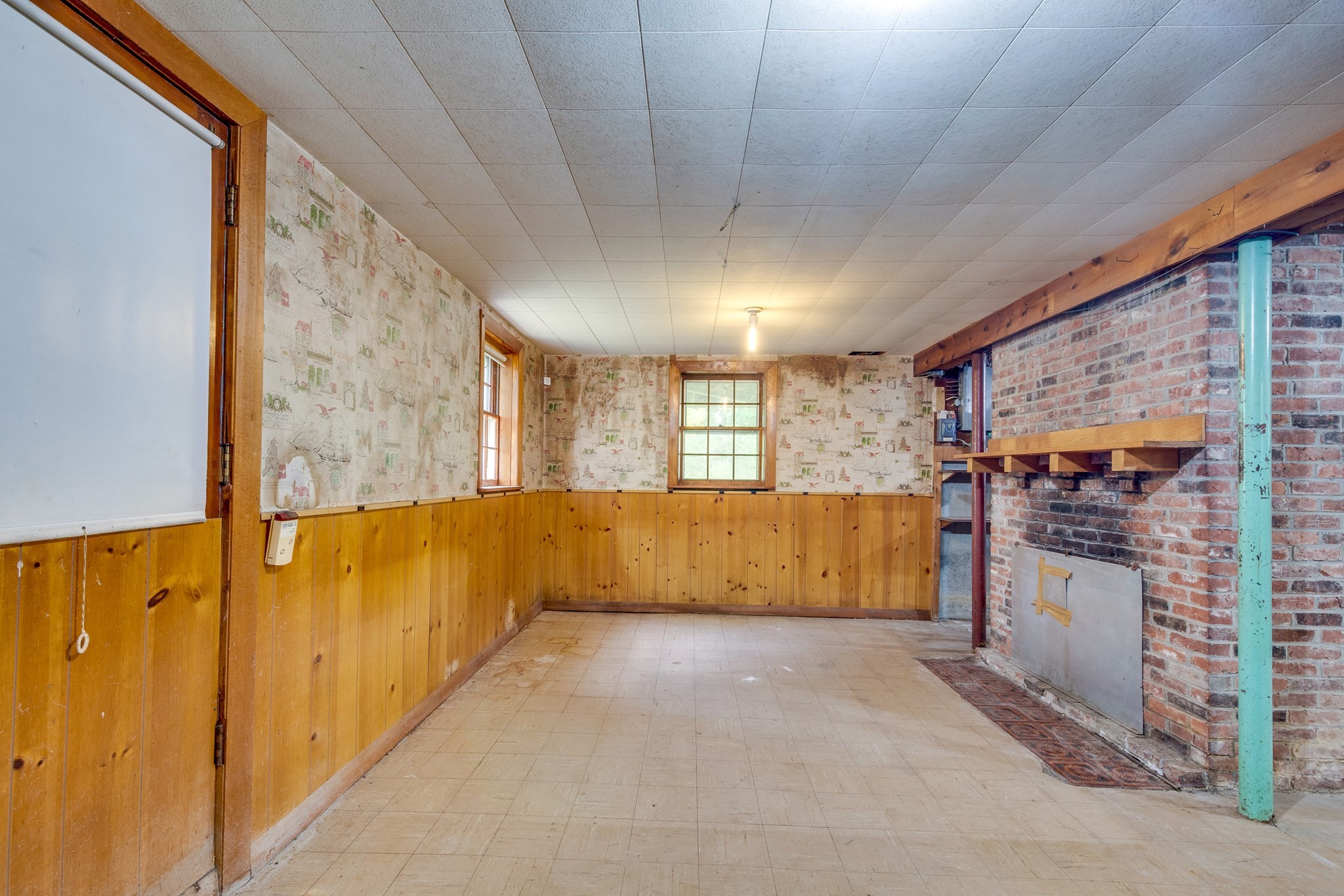 20 Tyler Road Beverly, MA 01915 - Photo 17 of 30 Gallery Image 17