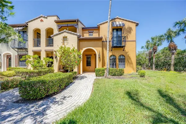 $399,900 | 9134 Chula Vista Street, Unit 125, Naples, FL 34113