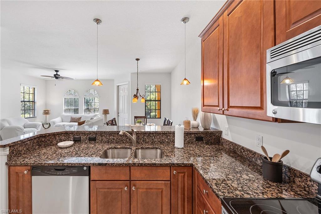 9134 Chula Vista Street, Unit 125 Naples, FL 34113 - Photo 7 of 41