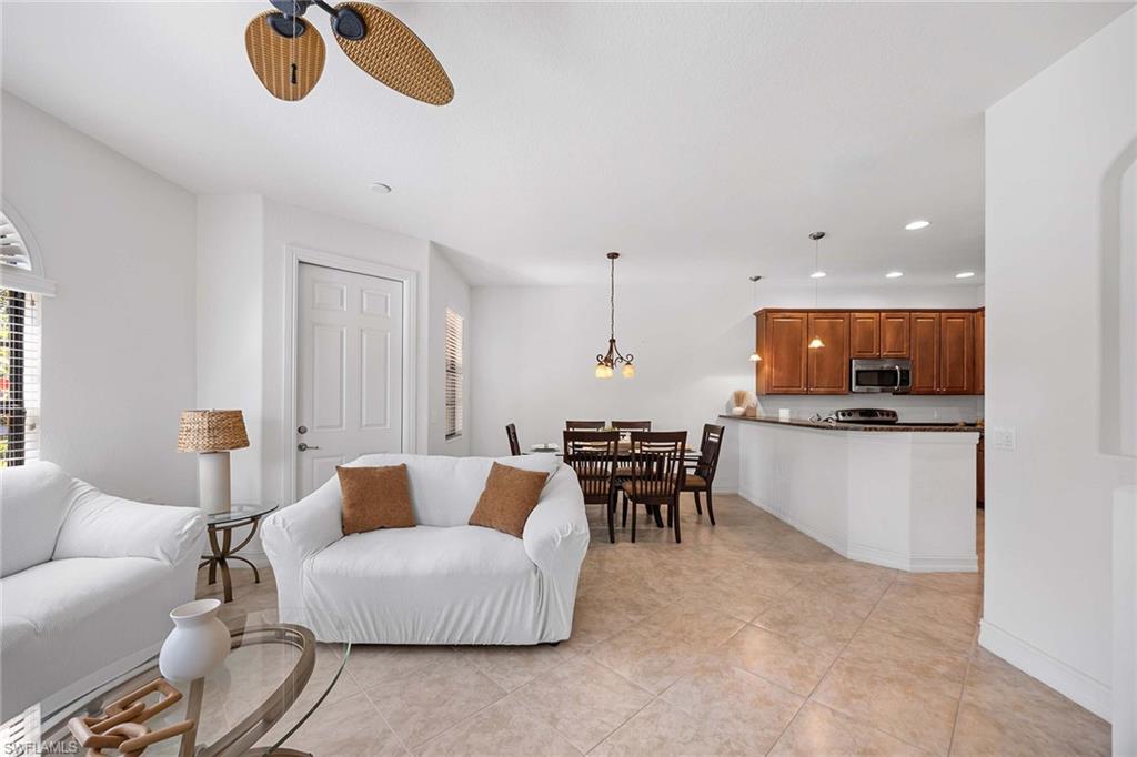 9134 Chula Vista Street, Unit 125 Naples, FL 34113 - Photo 9 of 41