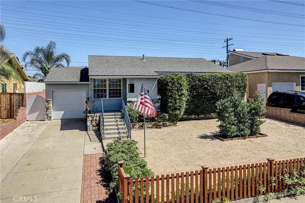 a view of a house