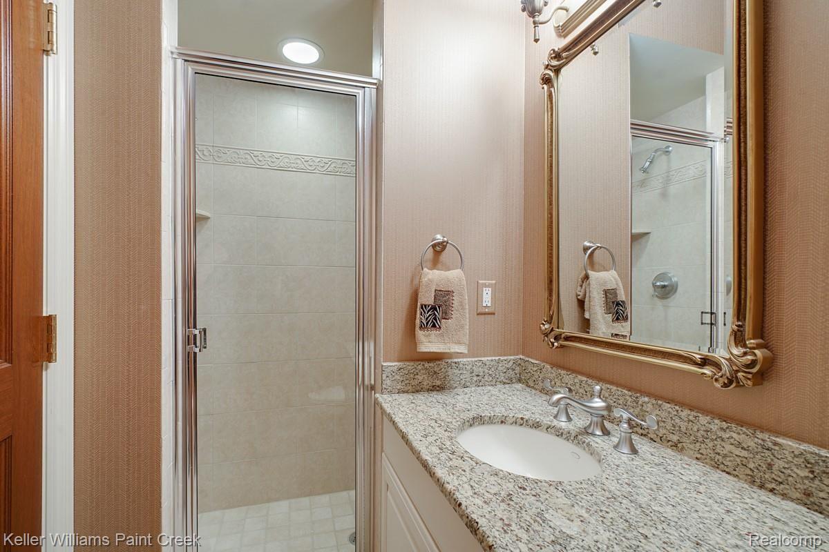 4902 Crestone Way Rochester, MI 48306 - Photo 65 of 70 Full Bath in Lower Level