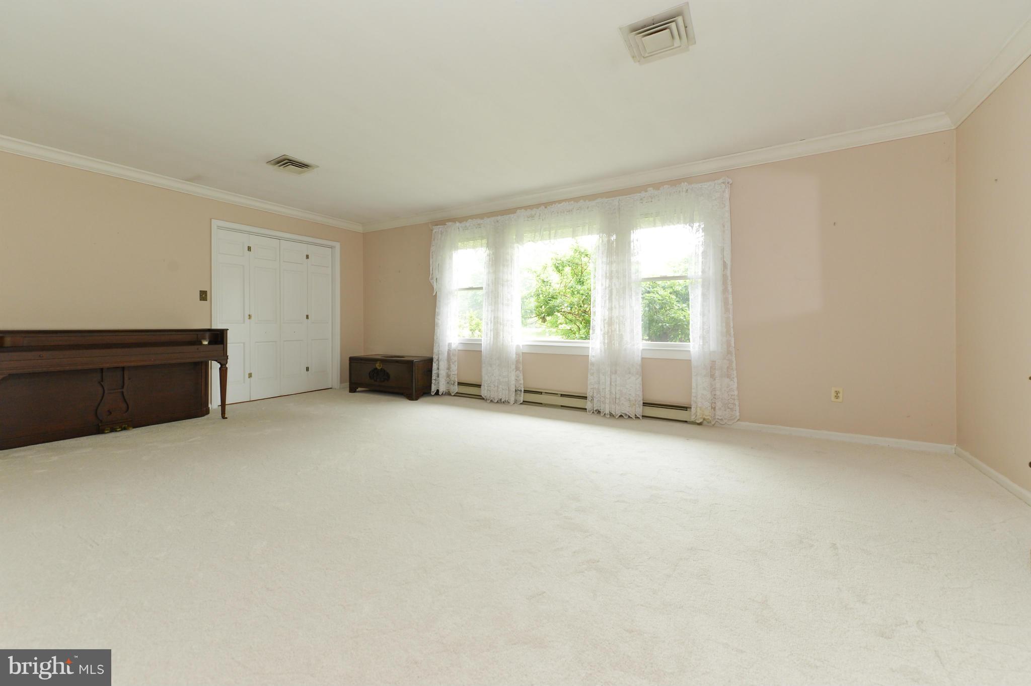 36 Filbert Road Elkton, MD 21921 - Photo 15 of 27 Living Room