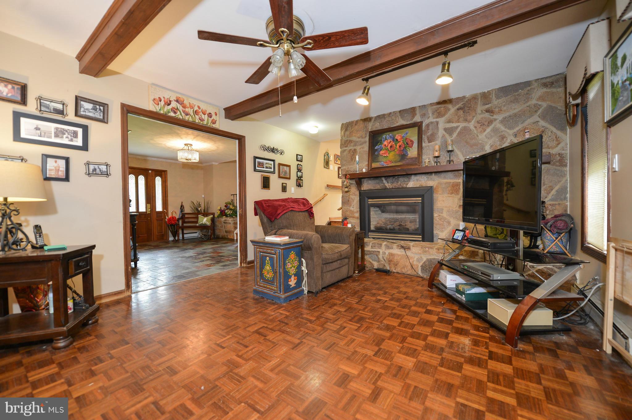36 Filbert Road Elkton, MD 21921 - Photo 8 of 27 Family Room and foyer
