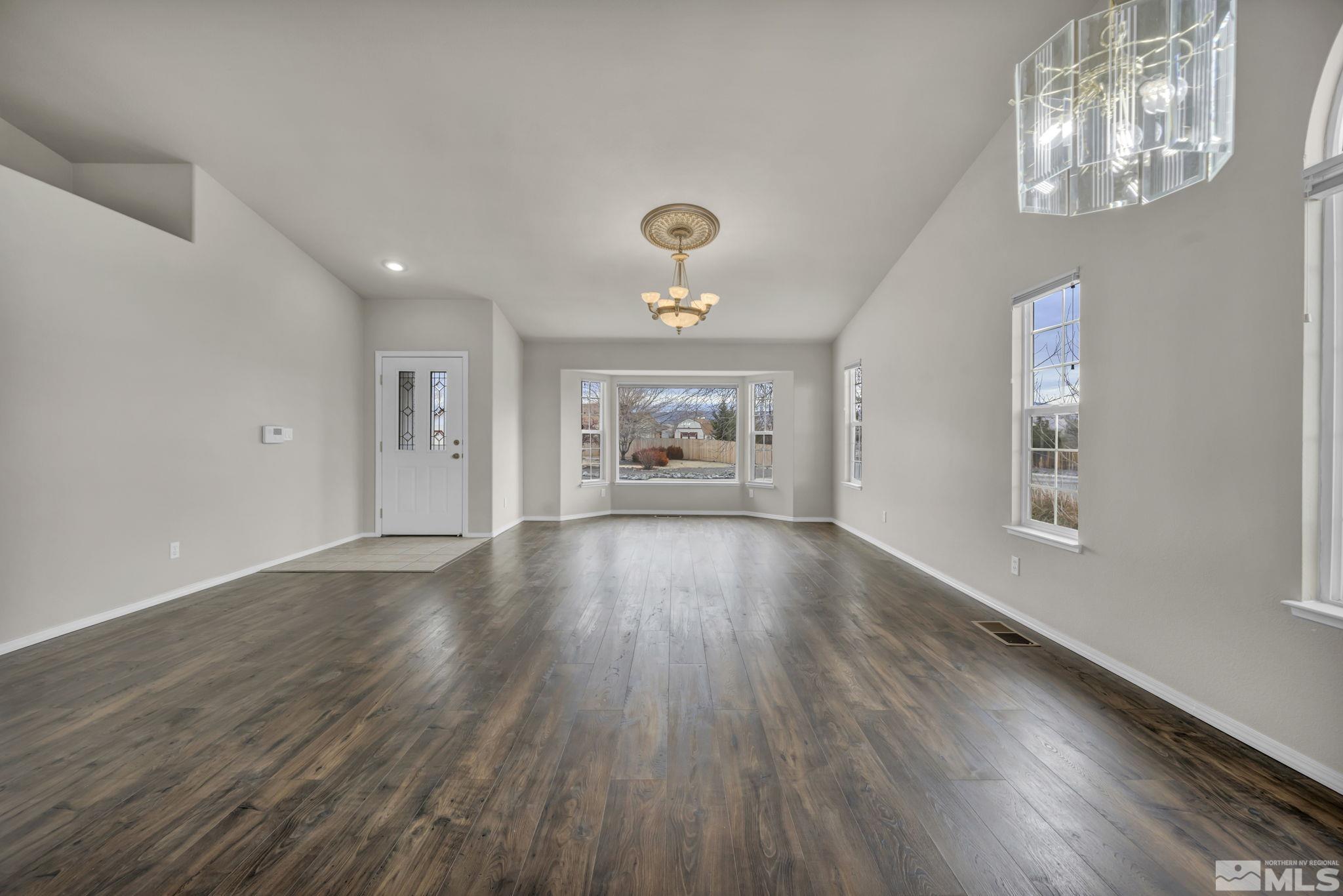 997 Rook Way Sparks, NV 89441 - Photo 6 of 30 Photo 6