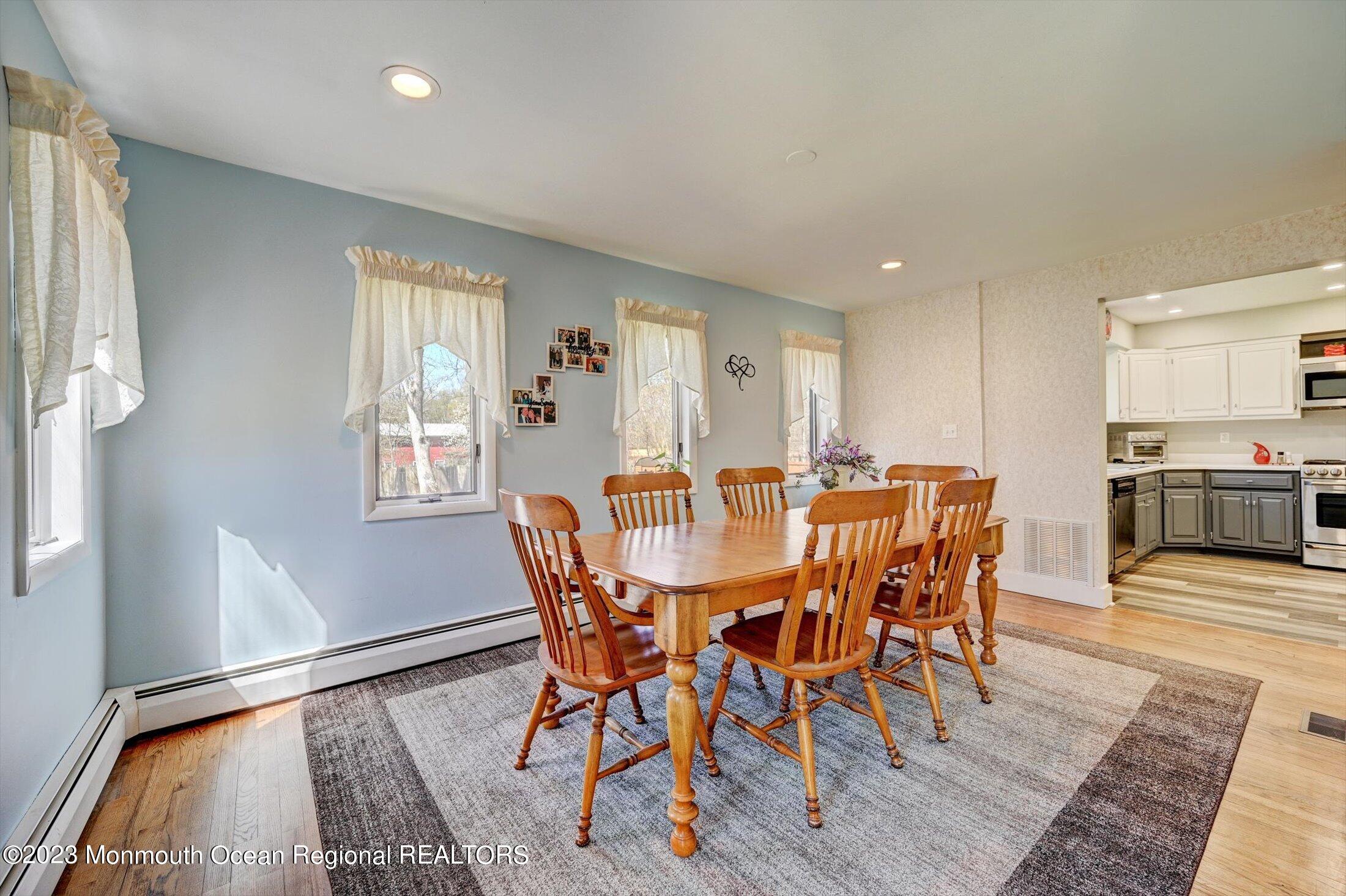 174 Peskin Road Farmingdale, NJ 07727 - Photo 11 of 61 11-36287566