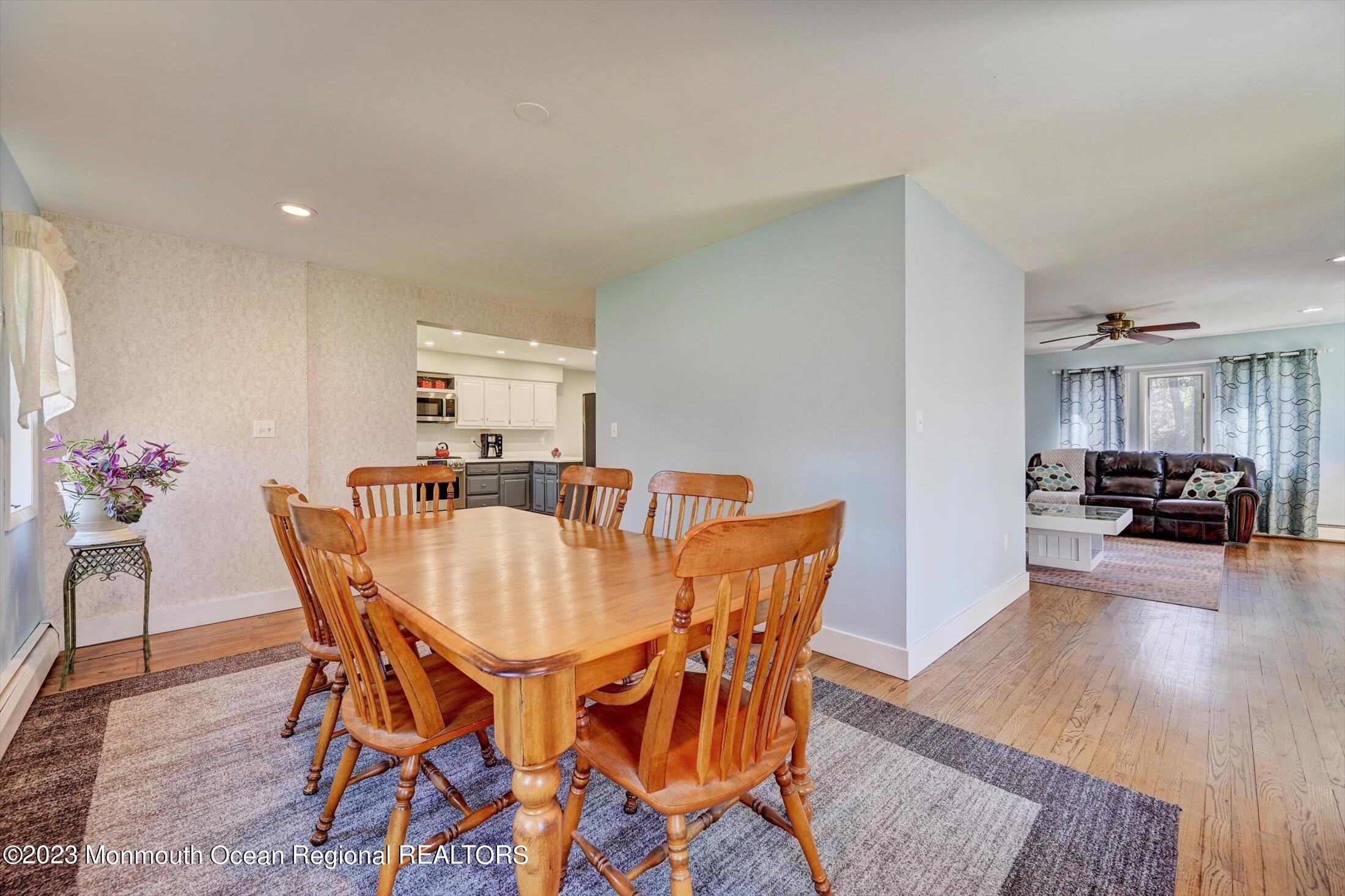 174 Peskin Road Farmingdale, NJ 07727 - Photo 12 of 61 12-36287609