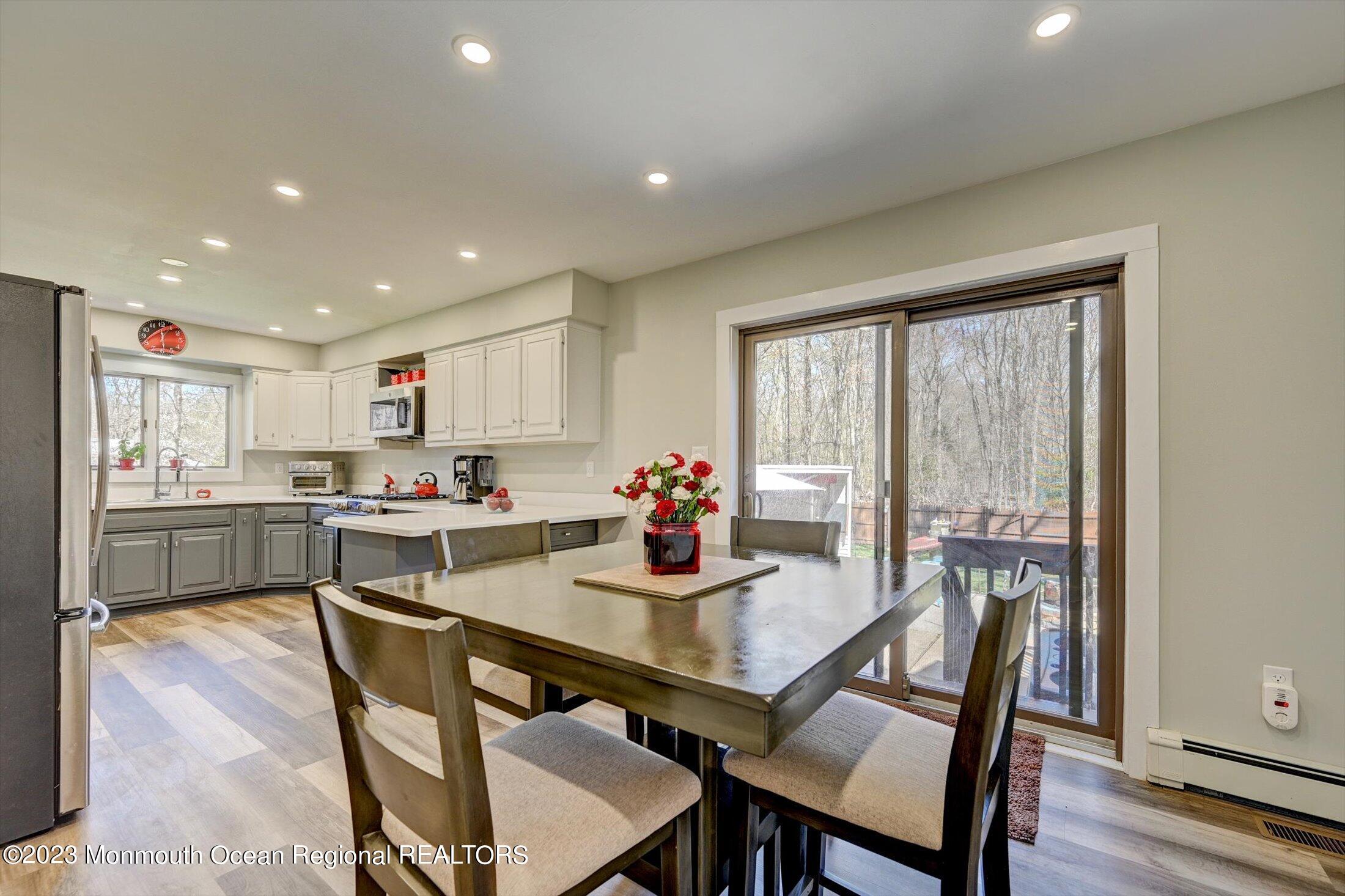 174 Peskin Road Farmingdale, NJ 07727 - Photo 21 of 61 21-36287830
