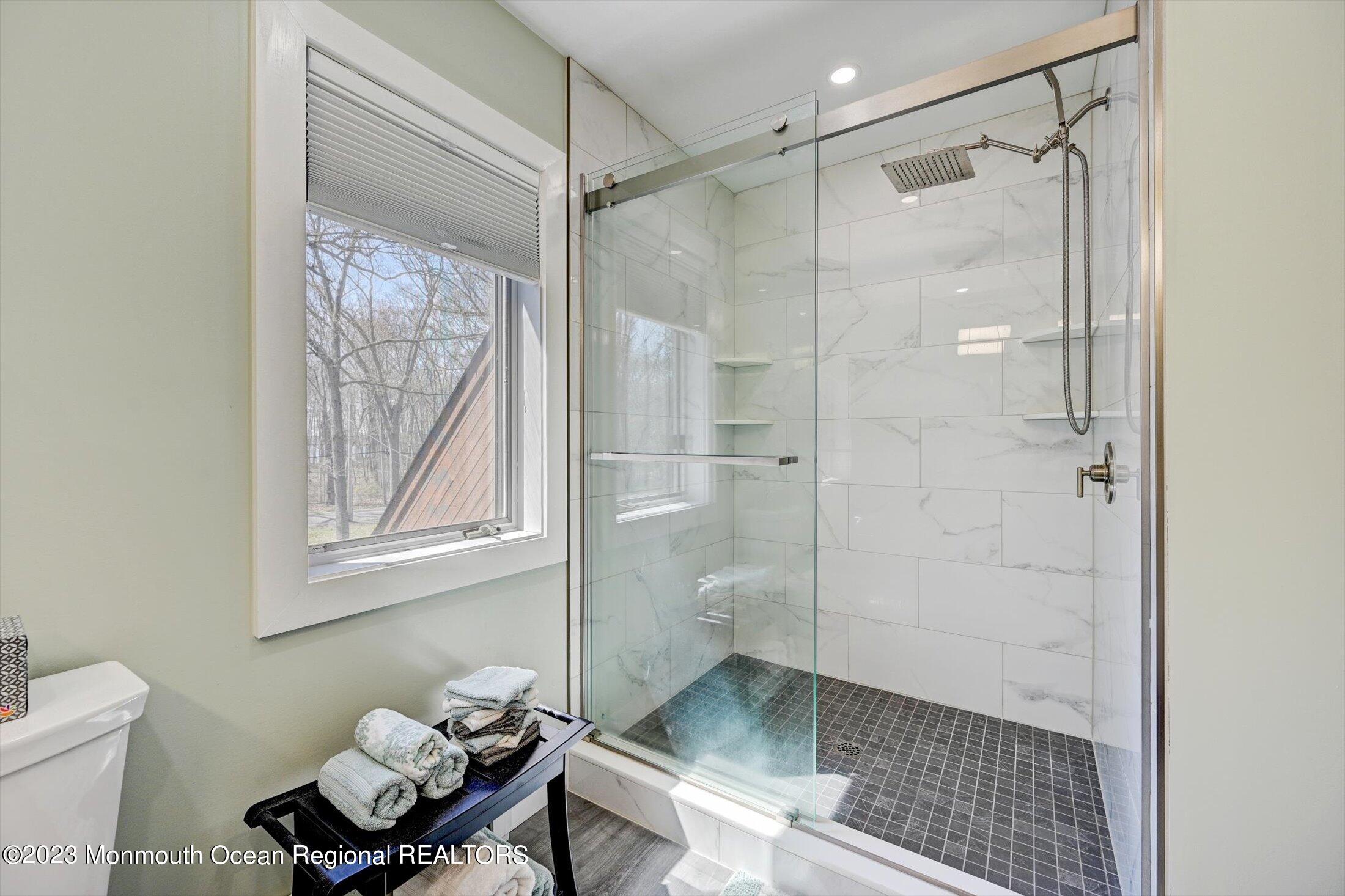 174 Peskin Road Farmingdale, NJ 07727 - Photo 28 of 61 28-36288023