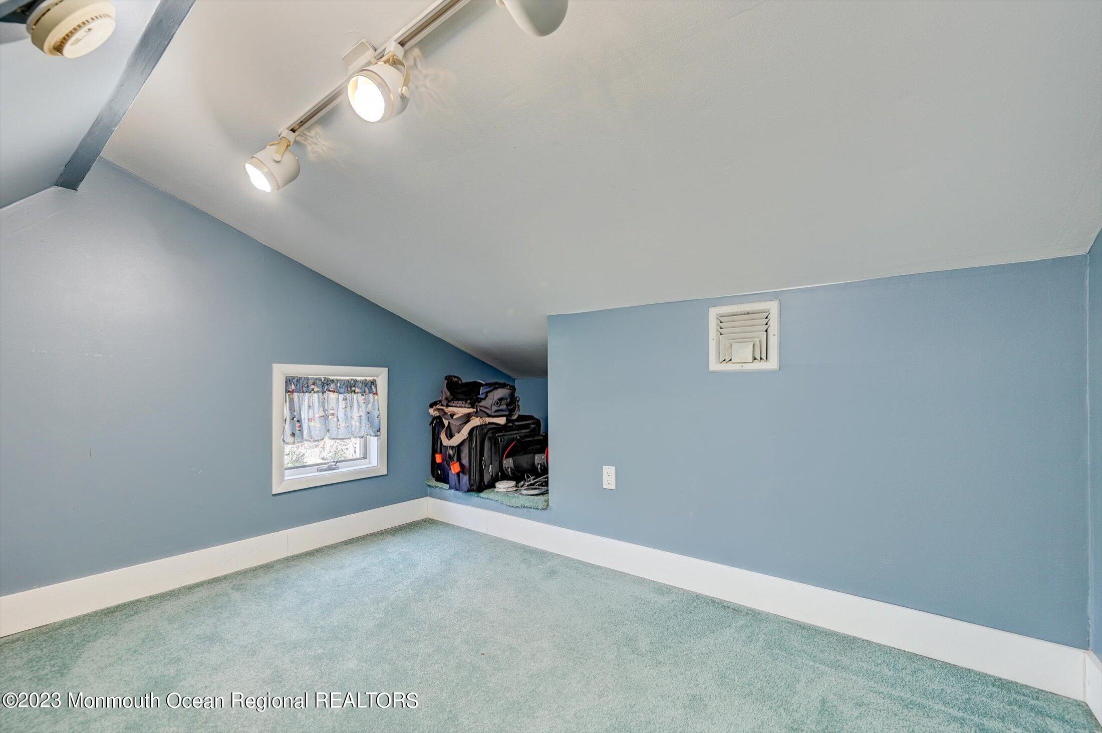 174 Peskin Road Farmingdale, NJ 07727 - Photo 33 of 61 35-36288268