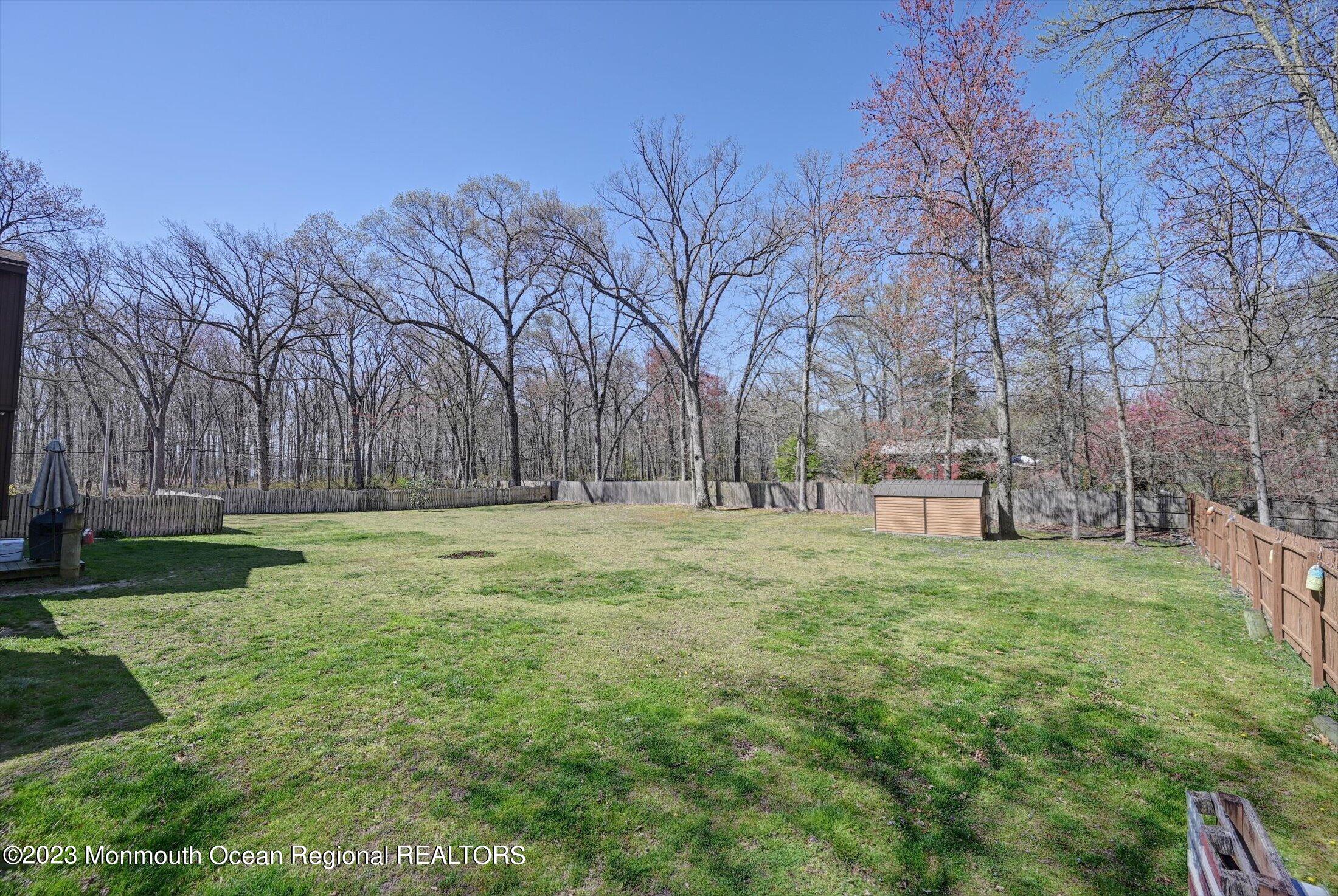 174 Peskin Road Farmingdale, NJ 07727 - Photo 43 of 61 45-36289180