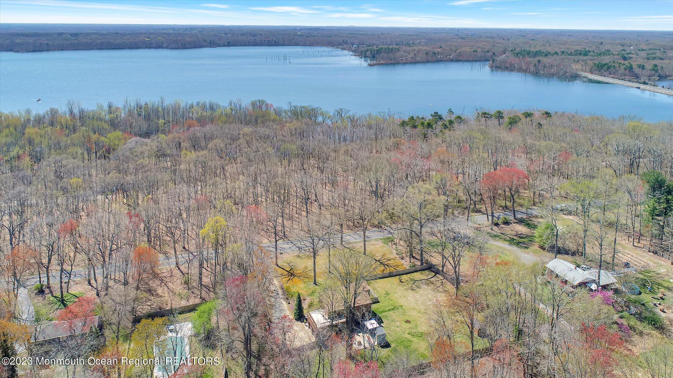 174 Peskin Road Farmingdale, NJ 07727 - Photo 57 of 61 64-36362048