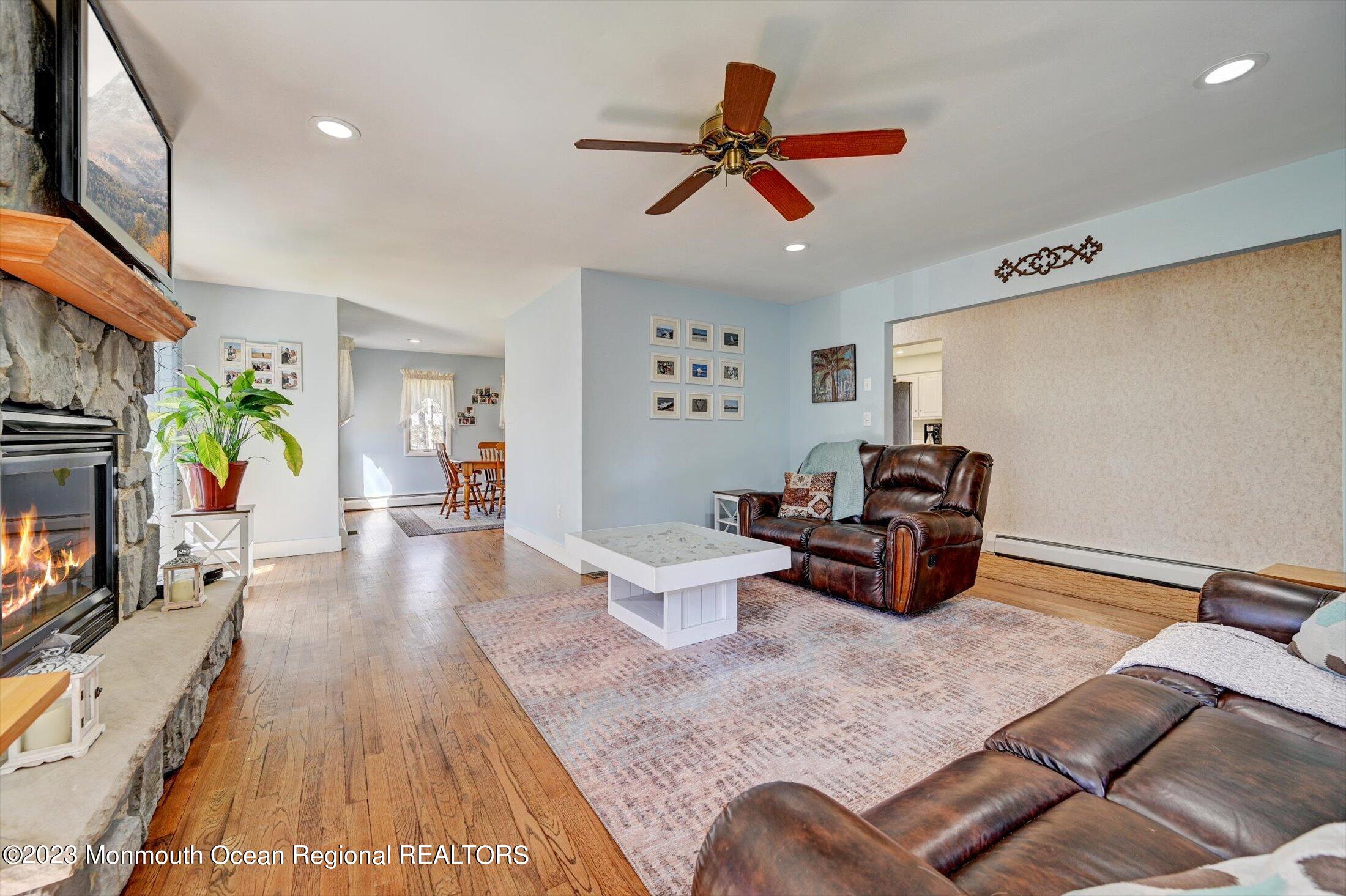 174 Peskin Road Farmingdale, NJ 07727 - Photo 8 of 61 08-36287526