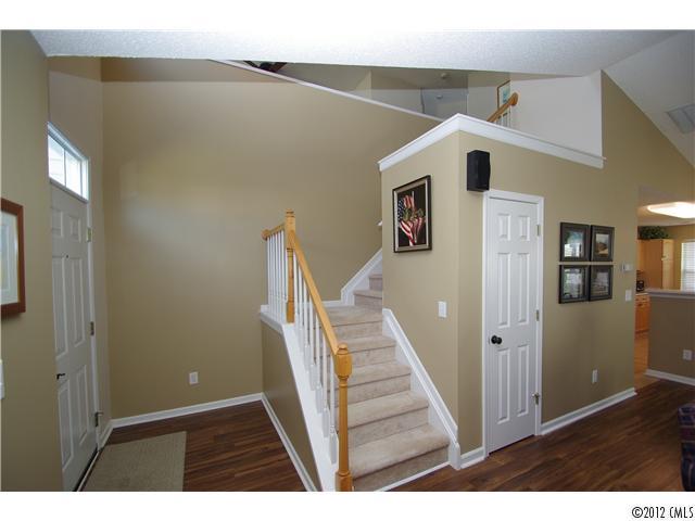 1918 Decatur Court Charlotte, NC 28213 - Photo 2 of 16 Gallery Image 2