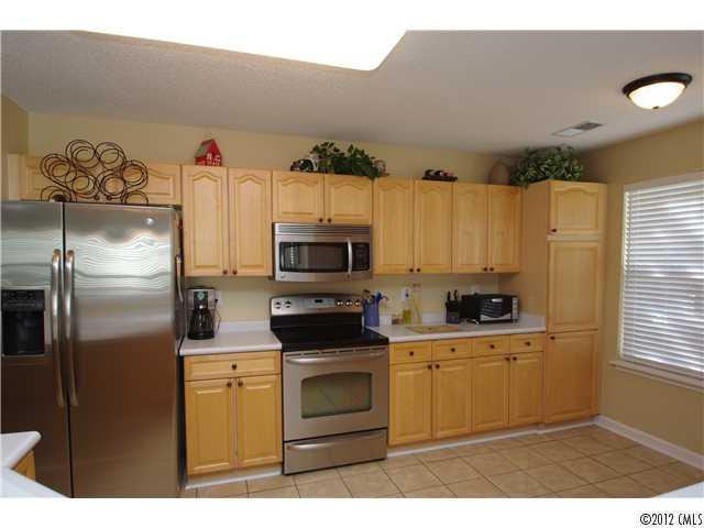 1918 Decatur Court Charlotte, NC 28213 - Photo 6 of 16 Gallery Image 6