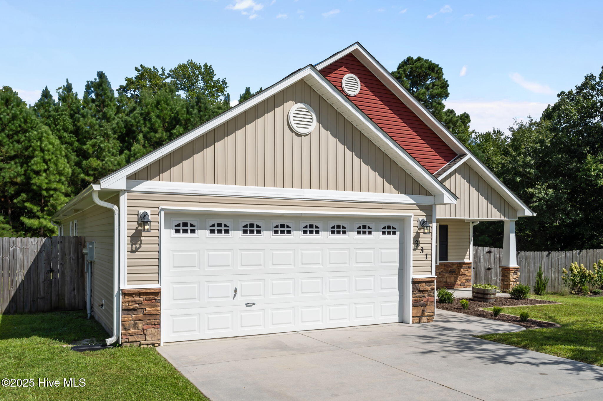 331 First Post Road Jacksonville, NC 28546 - Photo 2 of 55 2 Car Garage