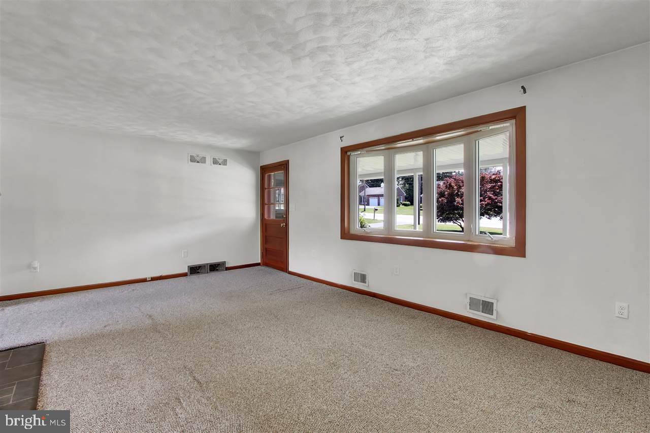 3331 Carlisle Road Dover, PA 17315 - Photo 4 of 25 Gallery Image 4
