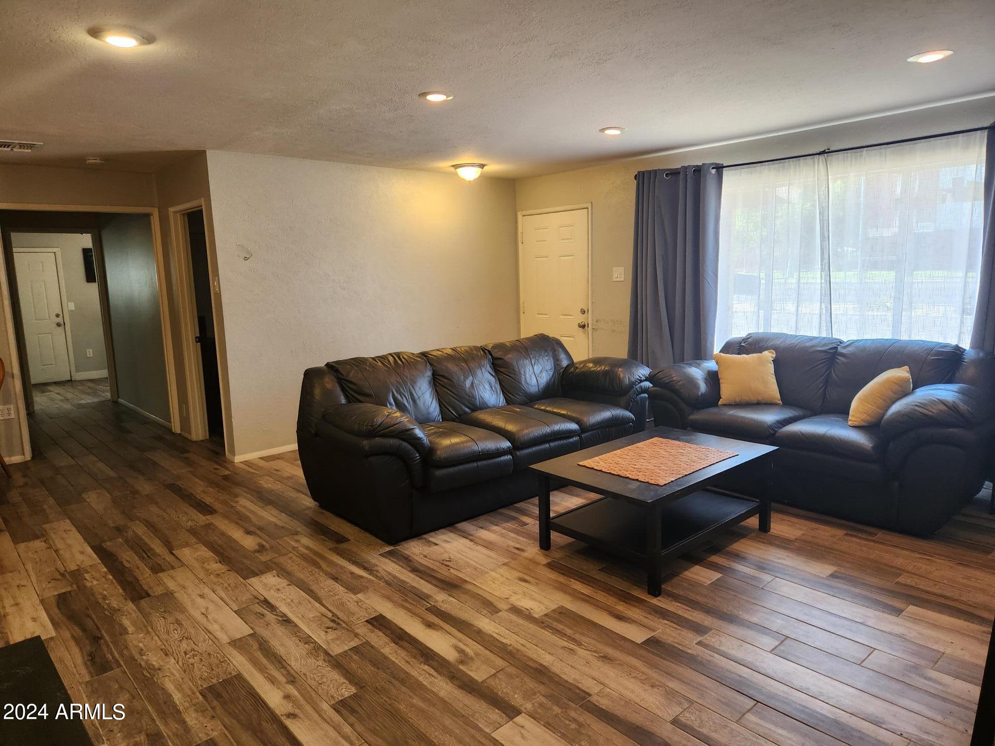 3327 West Camelback Road Phoenix, AZ 85017 - Photo 12 of 15 1000002939