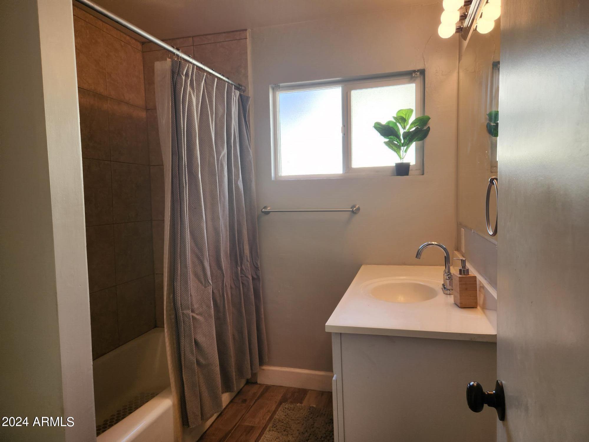 3327 West Camelback Road Phoenix, AZ 85017 - Photo 13 of 15 1000002943