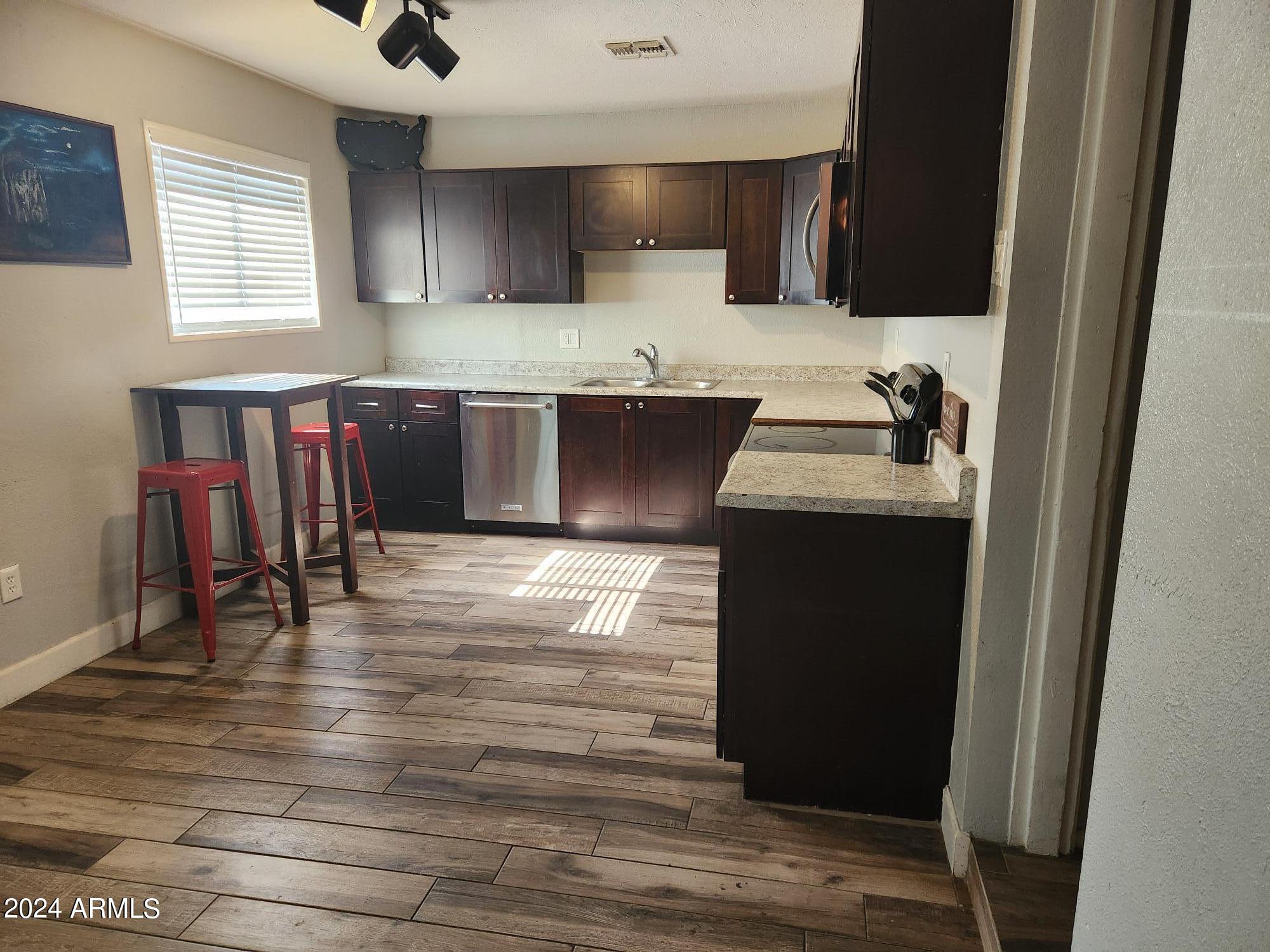 3327 West Camelback Road Phoenix, AZ 85017 - Photo 6 of 15 1000002928