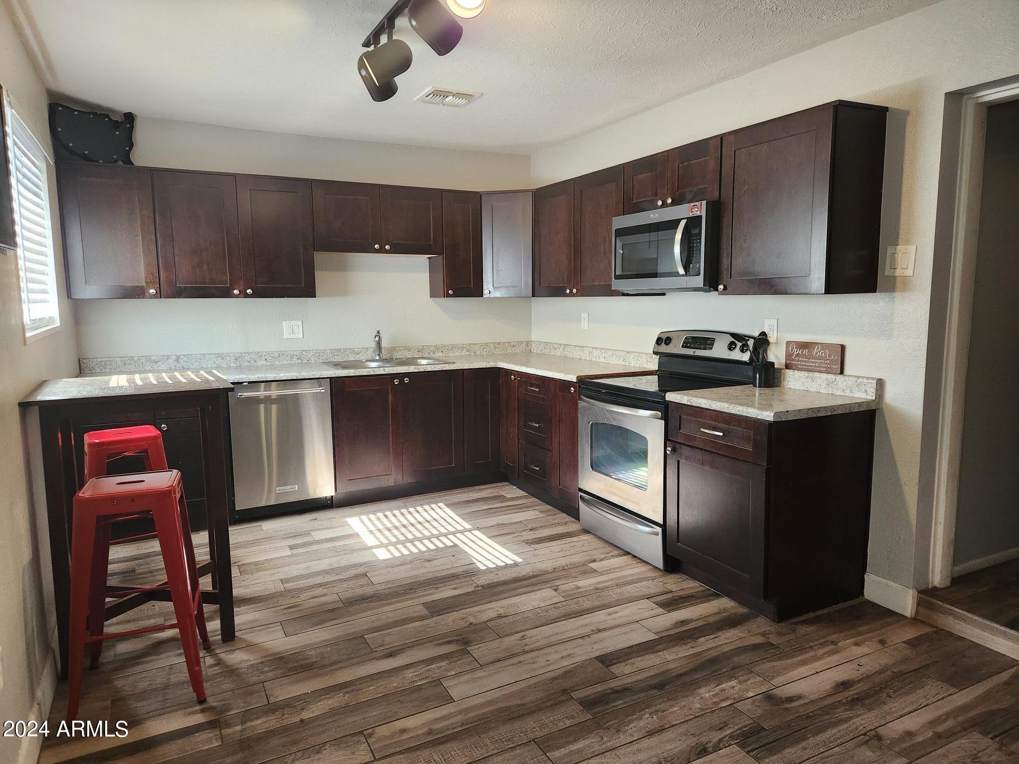 3327 West Camelback Road Phoenix, AZ 85017 - Photo 7 of 15 1000002929