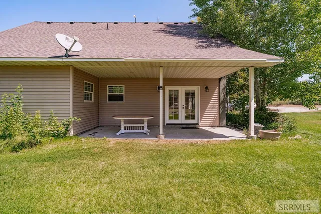 $950,000 | 342 South 1000 West, Blackfoot, ID 83221