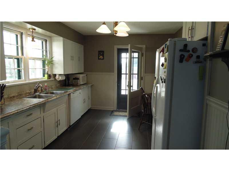101 Beverly Road Butler, PA 16001 - Photo 6 of 23 Kitchen.