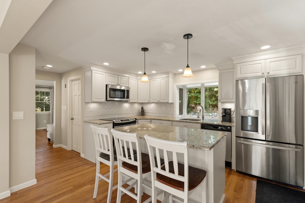 5 Raymond Avenue Danvers, MA 01923 - Photo 19 of 42