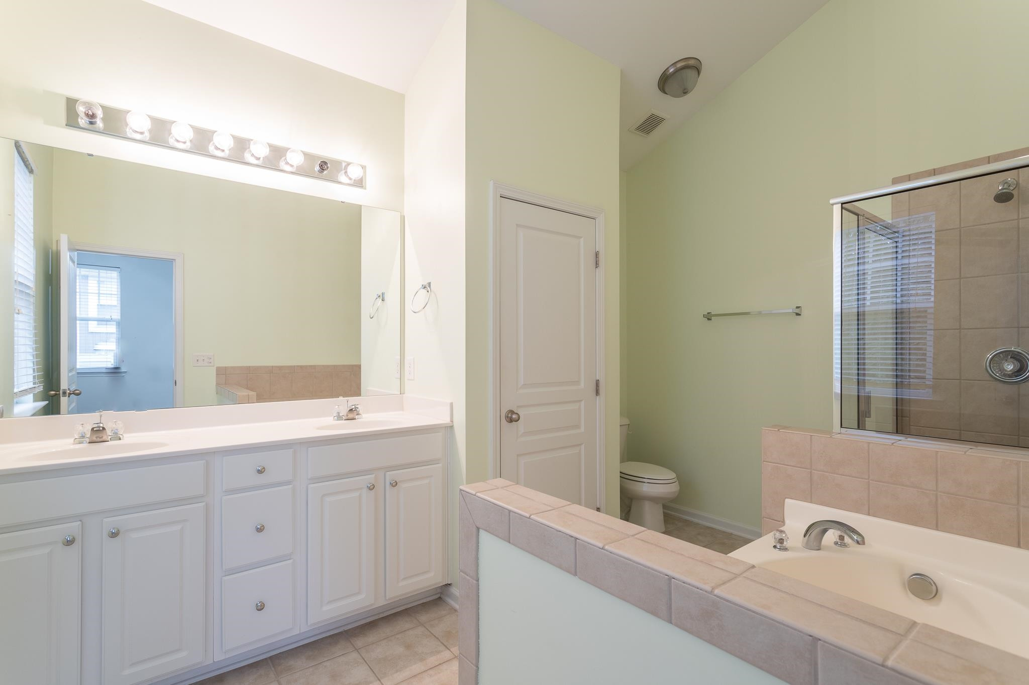 4614 Kings Garden Road Raleigh, NC 27612 - Photo 24 of 32 Photo 24