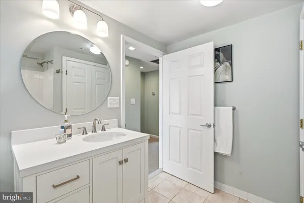 $1,200,000 | 610 Tivoli Passage, Alexandria, VA 22314