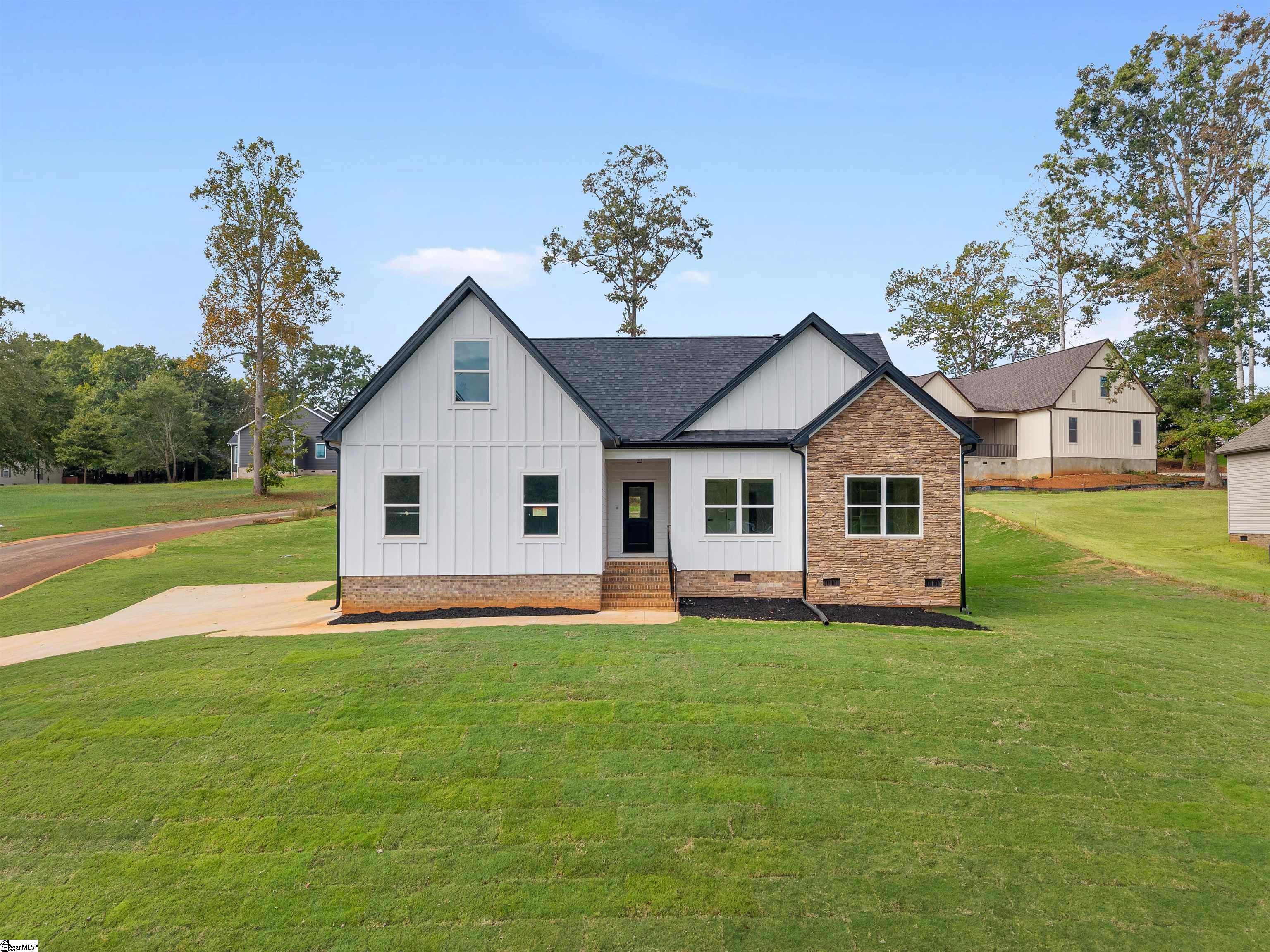 102 Kalkora Court Lyman, SC 29365 - Photo 18 of 44