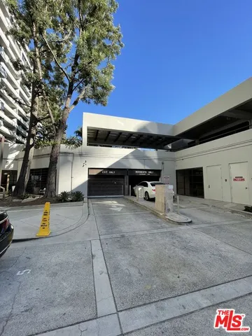 $3,300 | 600 West 9th Street, Unit 316, Los Angeles, CA 90015