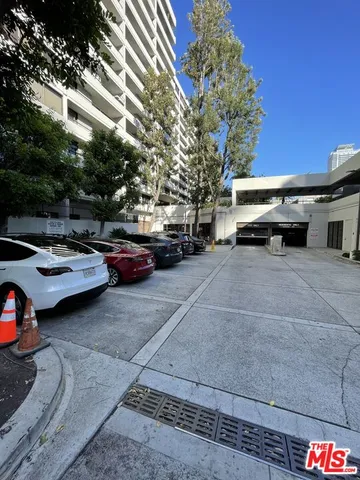 $3,300 | 600 West 9th Street, Unit 316, Los Angeles, CA 90015