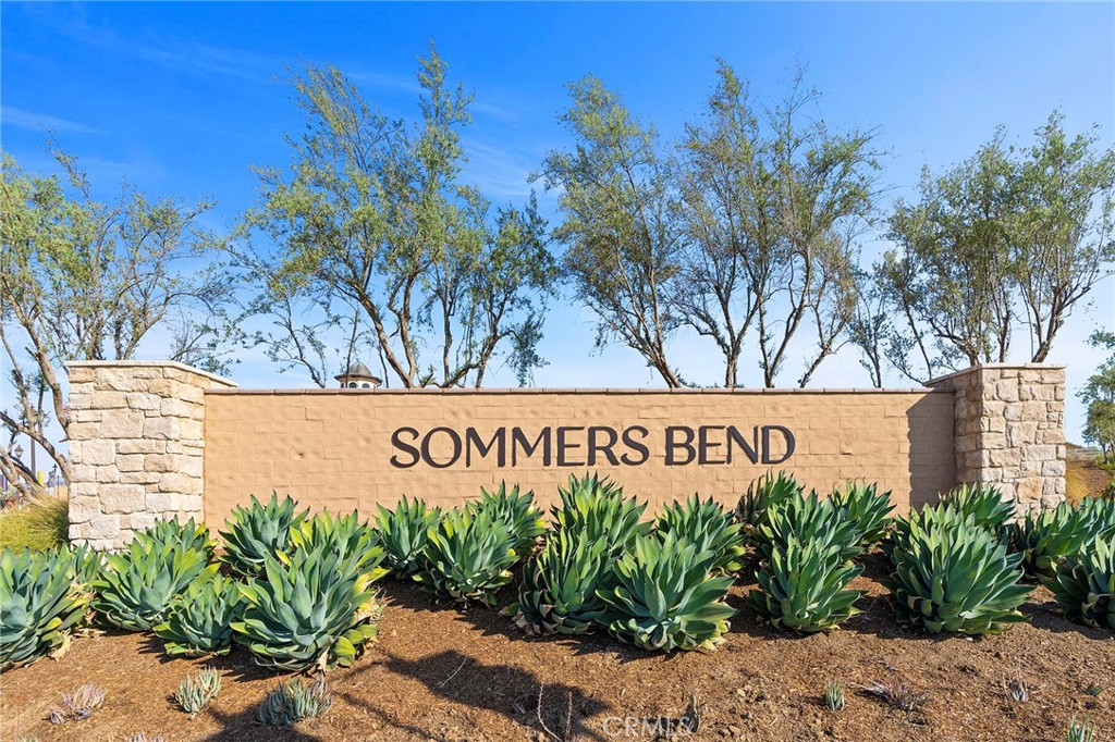 32151 Everview Terrace Temecula, CA 92591 - Photo 34 of 39 a sign on the side of a building