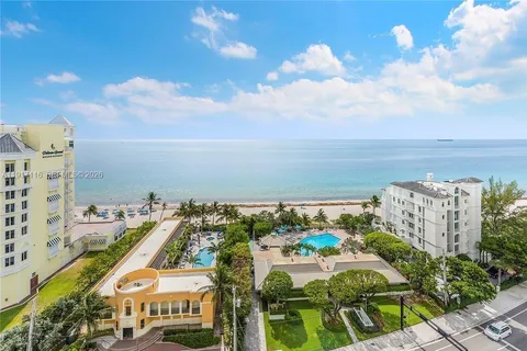 a view of a tall building