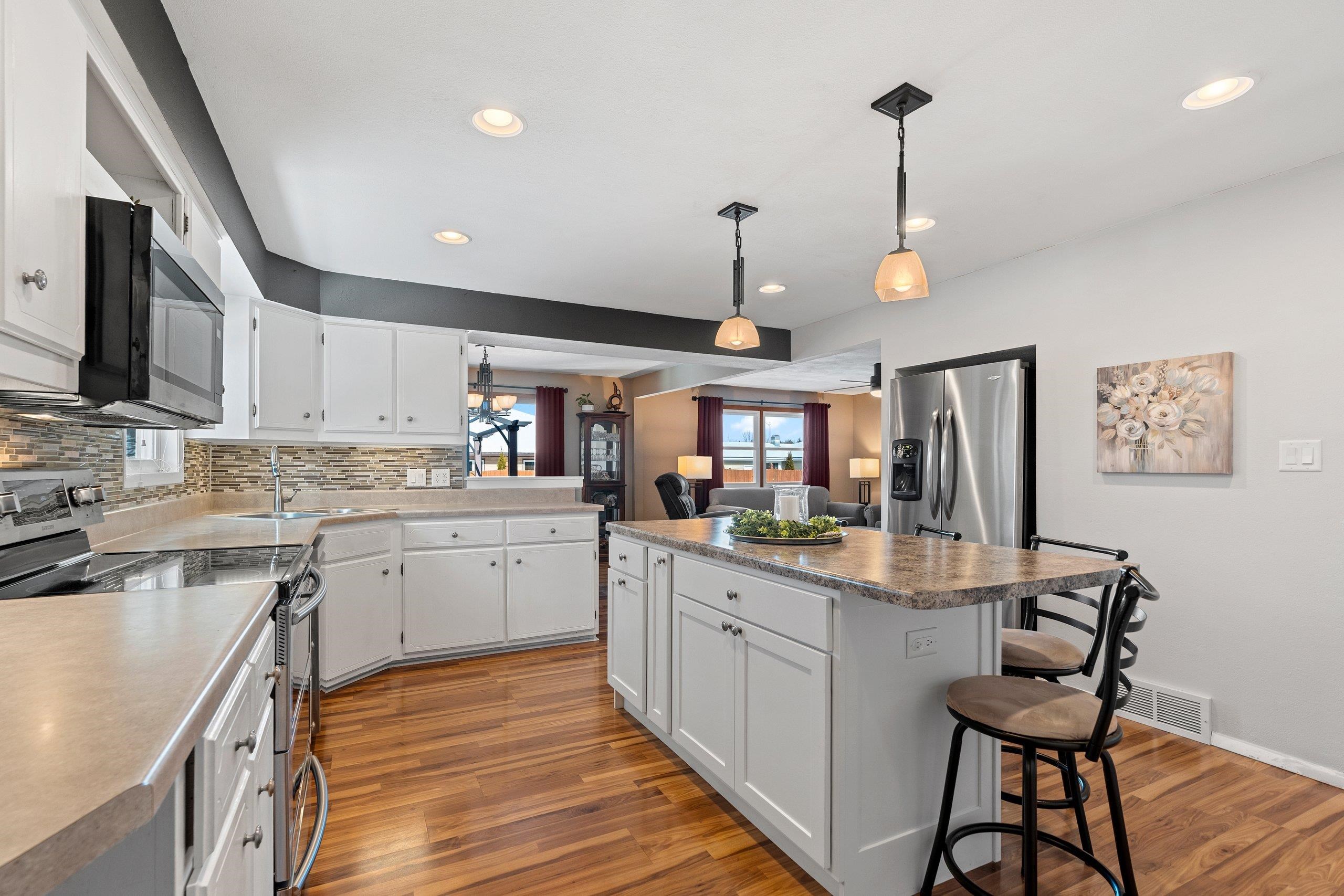 1632 Cloverdale Drive West Appleton, WI 54914 - Photo 11 of 76