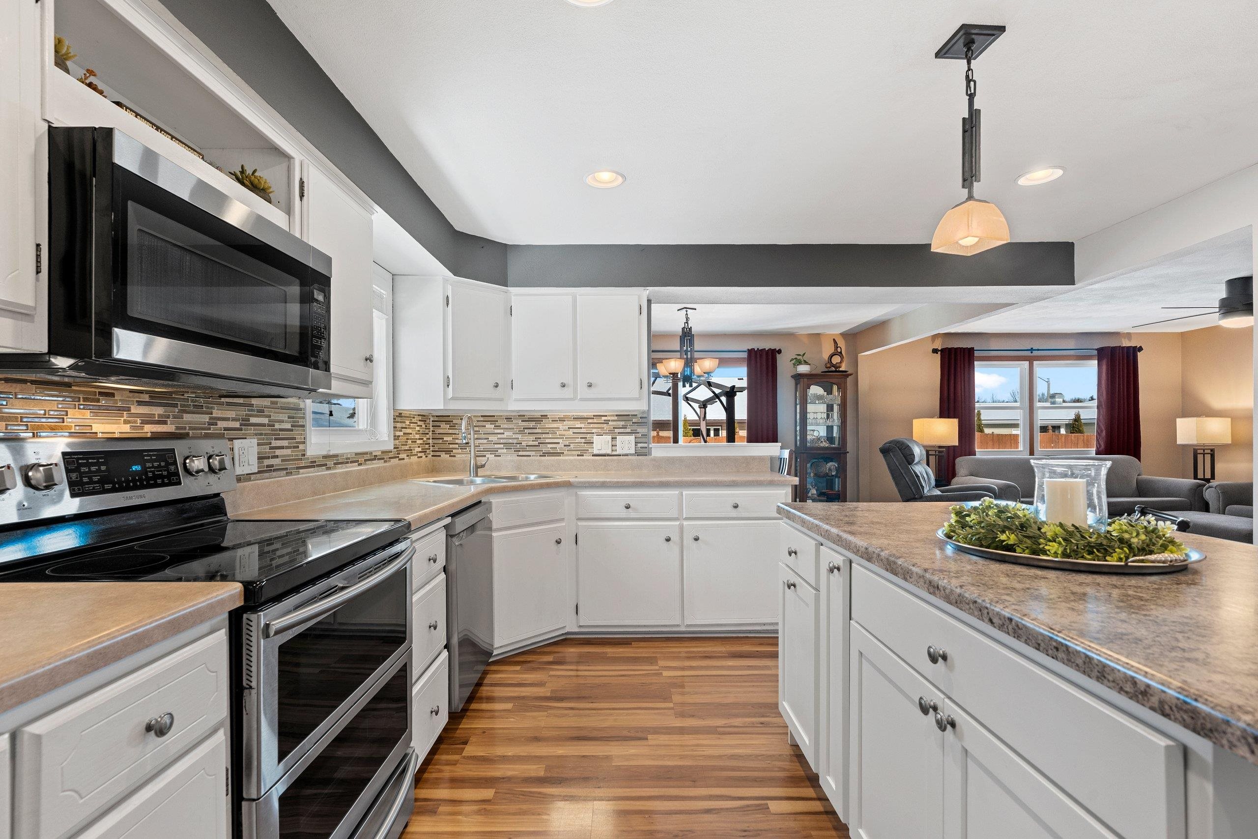 1632 Cloverdale Drive West Appleton, WI 54914 - Photo 16 of 76