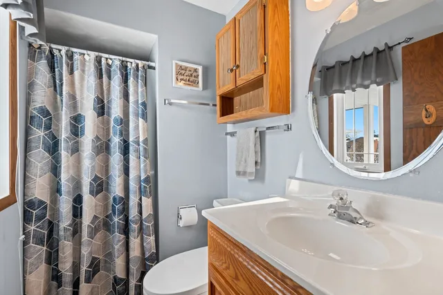 $385,000 | 1632 Cloverdale Drive West, Appleton, WI 54914