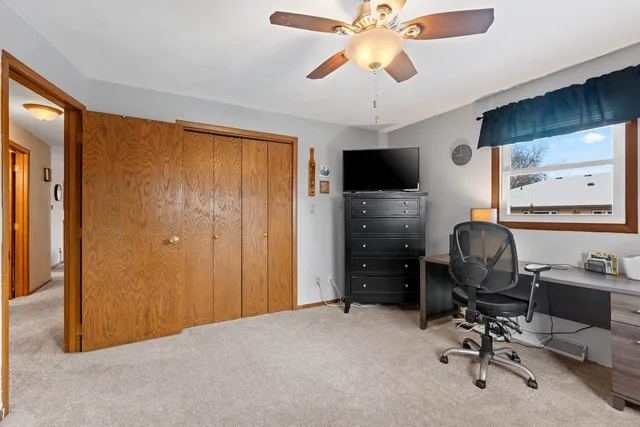 $385,000 | 1632 Cloverdale Drive West, Appleton, WI 54914