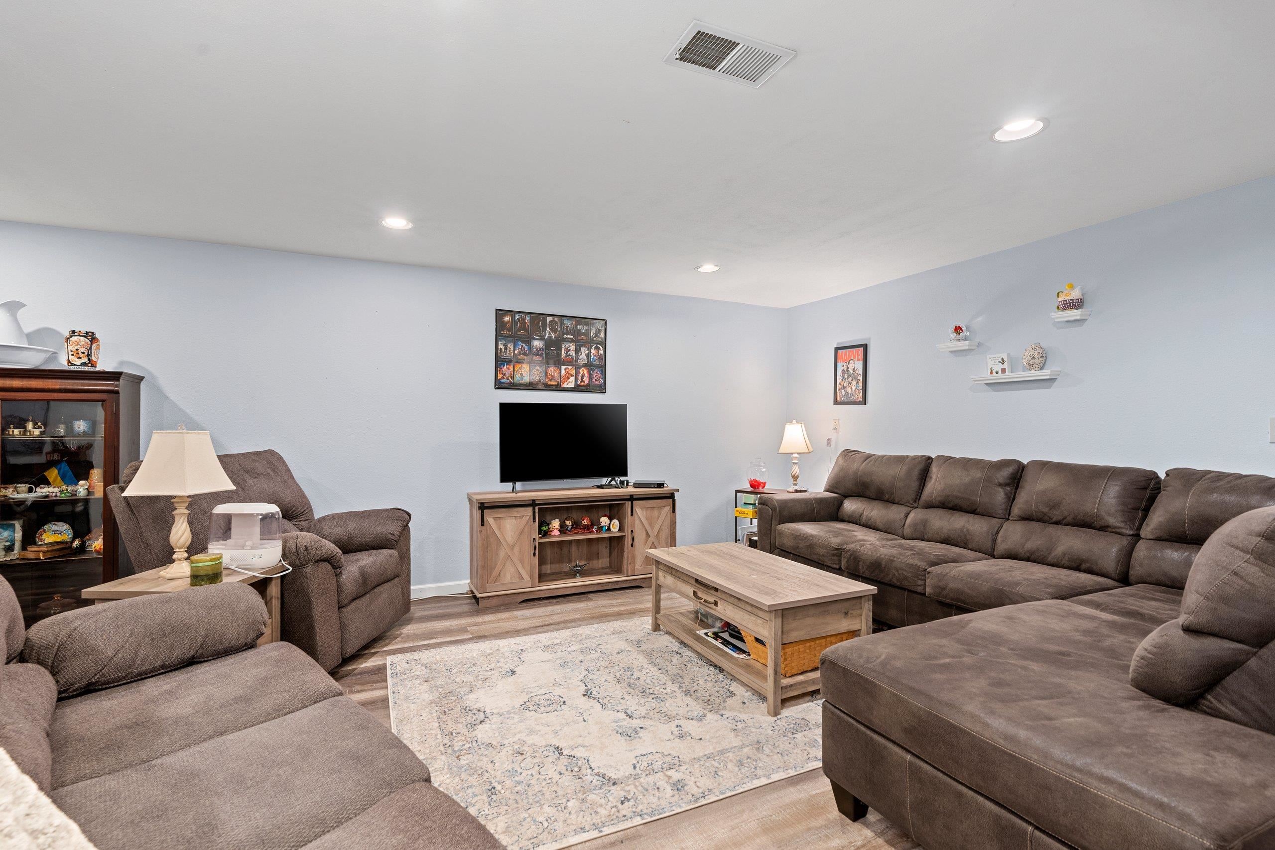 1632 Cloverdale Drive West Appleton, WI 54914 - Photo 41 of 76