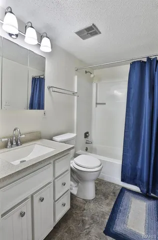 $112,000 | 1380 Heritage Landing, Unit 206, St. Charles, MO 63303